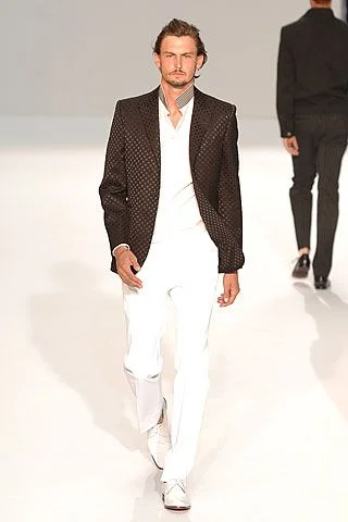 Look 3